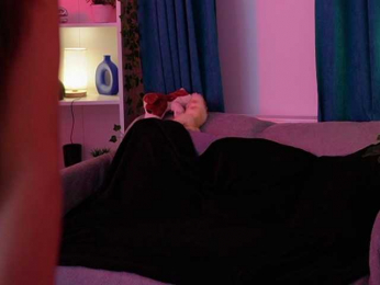 AlexisLovee webcam model stream image