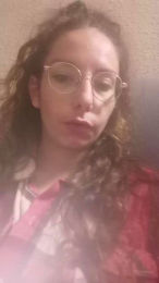 cruellathebills webcam model stream image