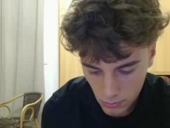 joel_friendly webcam model stream image