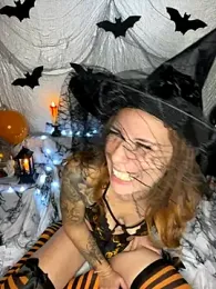 Redhairedteacher webcam model stream image