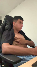 Unpipe webcam model stream image