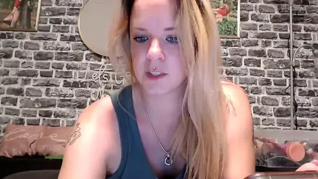 SexyMilf_1987 webcam model stream image