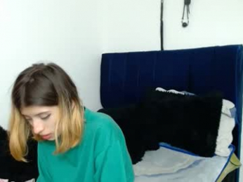 kratos_and_afrodita webcam model stream image