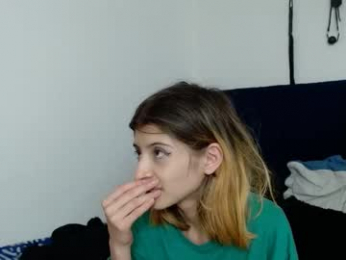 kratos_and_afrodita webcam model stream image