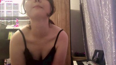 LouraTheberge webcam cam4 model stream image