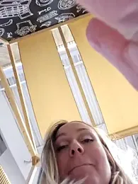 Bondgirl_013 webcam model stream image