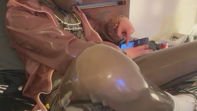 Rubberish187 webcam model stream image