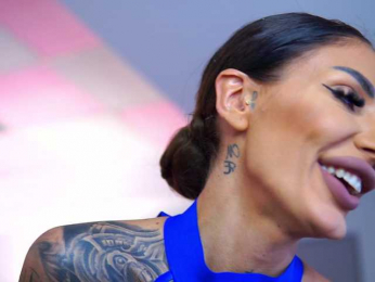 RaquelleVon webcam model stream image