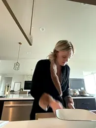 Taylorlove303 webcam stripchat model stream image