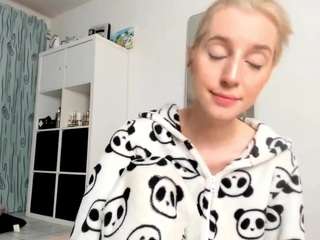 kenziedawton webcam model stream image