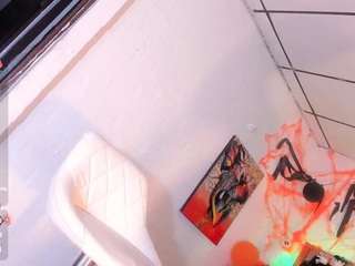 sofia-waltonx1 webcam model stream image