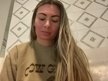 Alyssa_rhoades webcam model stream image