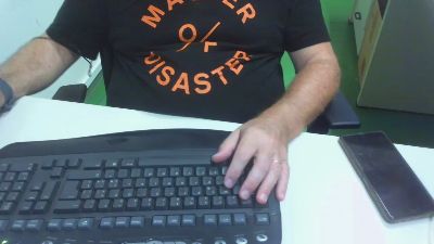 me__slave webcam model stream image