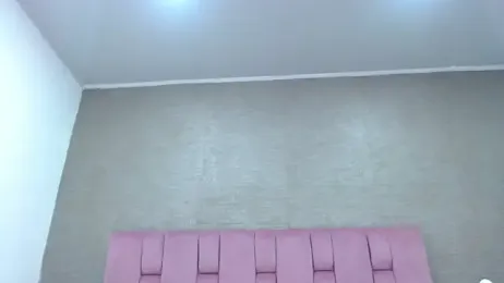 April_Cutee webcam model stream image