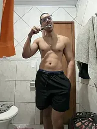 Rapha2021 webcam model stream image
