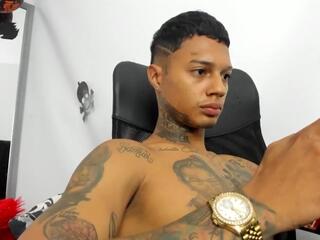 Alexx Bloom webcam model stream image