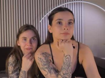 _lovelylove_ webcam model stream image