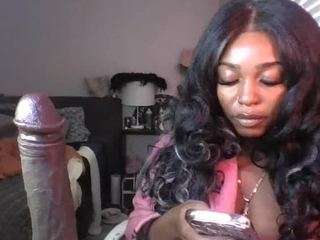 cocolefeme webcam model stream image