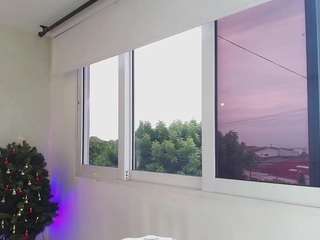 sassy-girl webcam model stream image