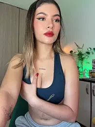 Your_Honeey webcam model stream image