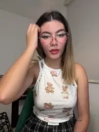 Your_Honeey webcam model stream image