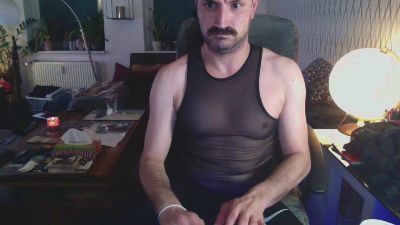 tom0819 webcam model stream image