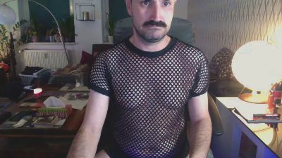tom0819 webcam model stream image