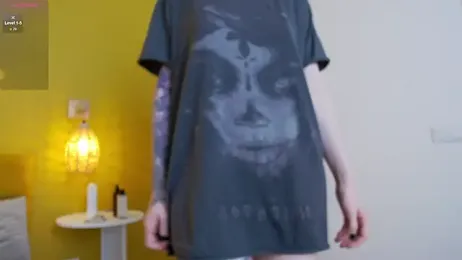 lessysweety webcam model stream image