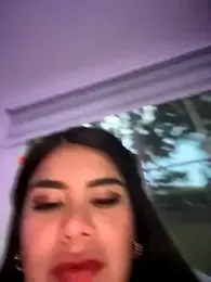 Issane_Peru webcam model stream image