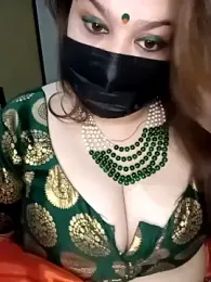 Rupaleesexy webcam stripchat model stream image