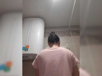 Zlykaa webcam model stream image