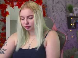 moon-valkyriie webcam model stream image