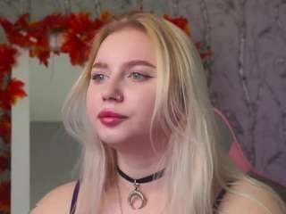 moon-valkyriie webcam model stream image