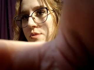 krystensveum webcam model stream image