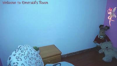 emerald00_ webcam model stream image