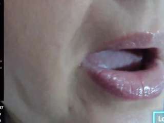 erika-lois webcam model stream image