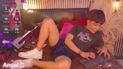 Angeldustt_19 webcam model stream image