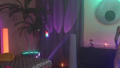 KrisWolles webcam model stream image