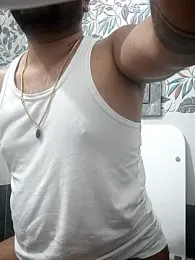 robymeaty webcam stripchat model stream image