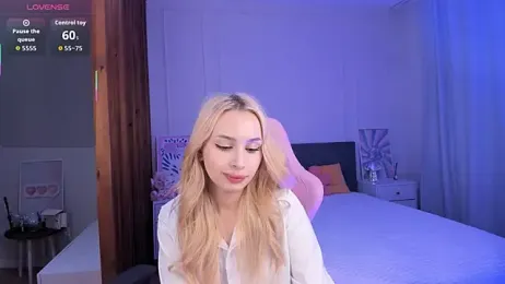 LanaYoung18 webcam model stream image