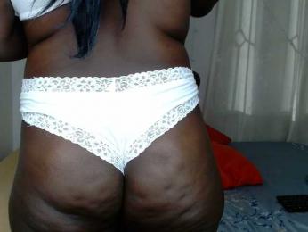 LynaBella webcam bongacams model stream image