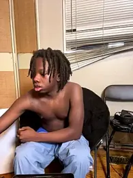 YourLittleBoyfriend webcam model stream image