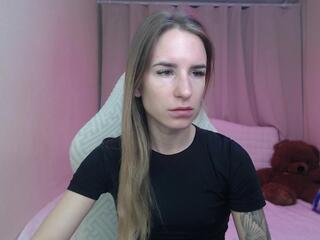 Dream Leila webcam model stream image