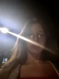 Tiiana webcam model stream image