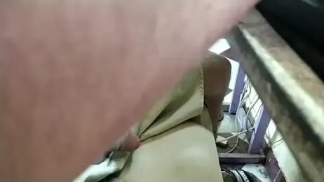 growing20yo webcam model stream image