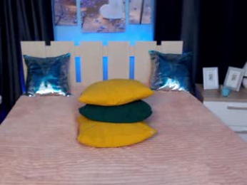 evarey_ webcam model stream image