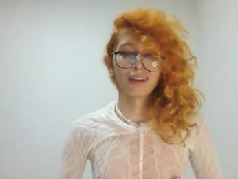 trixy_roses webcam model stream image