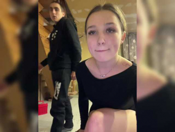 ONE_LOVE_ONE_LIFE webcam model stream image