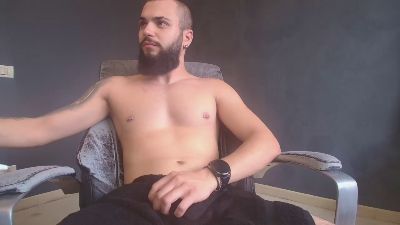OscarWills webcam cam4 model stream image