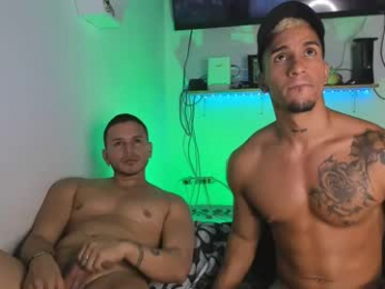 james_and_max webcam model stream image